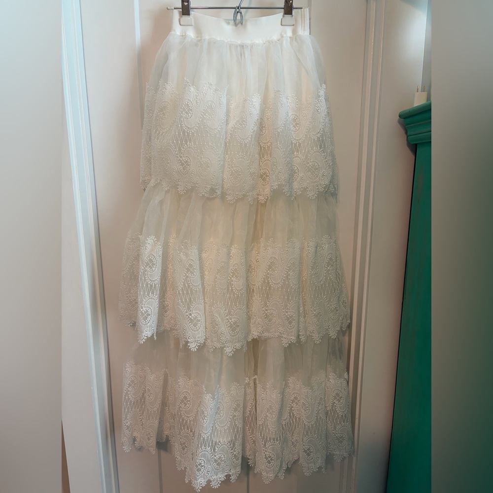 Tiered Lace Tulle Maxi Skirt - White